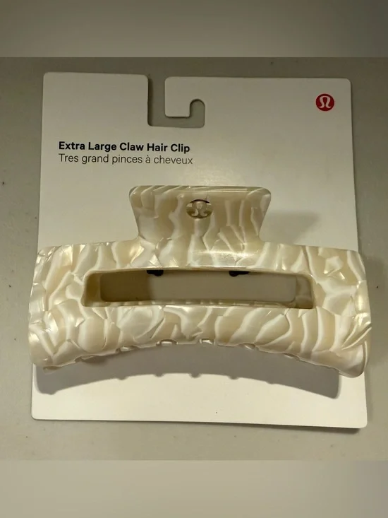 Lululemon Extra Large Claw Hair Clip NWT Ivory White - Picture 3 of 4